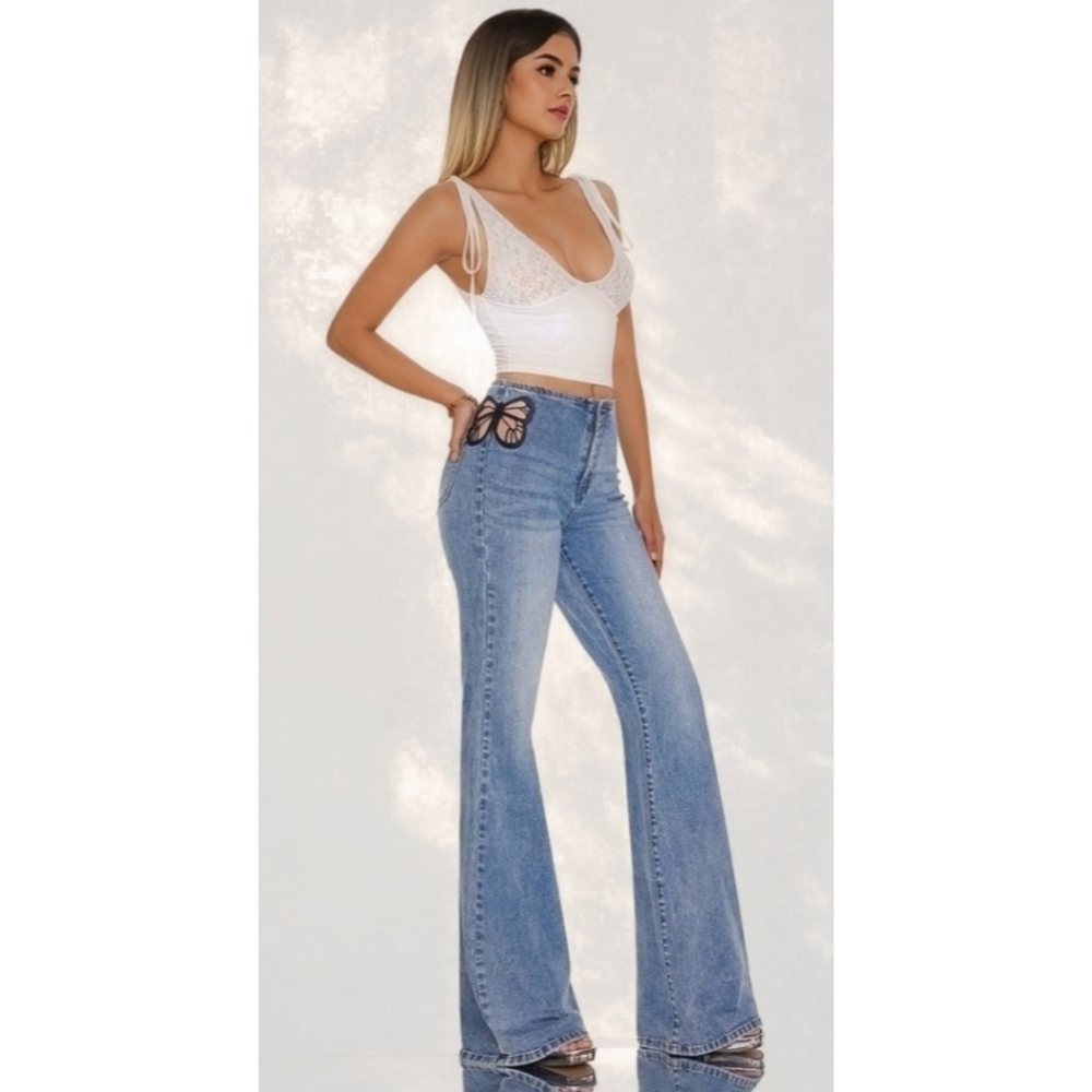 Canana Butterfly Cutout Flare Jeans Size 29 (Runs Big)